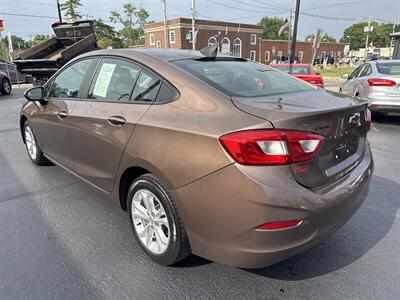 2019 Chevrolet Cruze LS   - Photo 6 - Millstadt, IL 62260