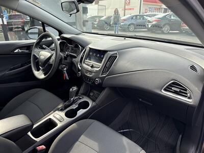 2019 Chevrolet Cruze LS   - Photo 31 - Millstadt, IL 62260