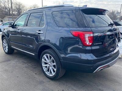 2017 Ford Explorer Limited   - Photo 10 - Belleville, IL 62226