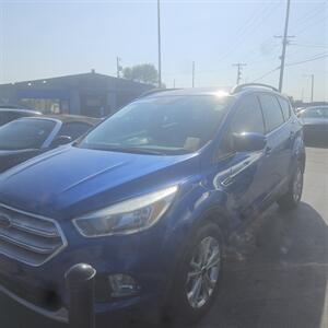 2018 Ford Escape SE   - Photo 2 - Belleville, IL 62223