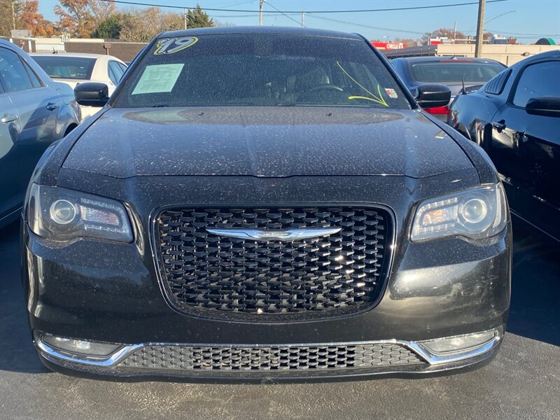2019 Chrysler 300 S