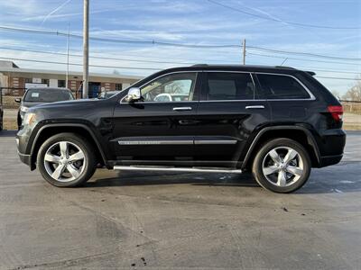 2011 Jeep Grand Cherokee Overland   - Photo 2 - Cahokia, IL 62206