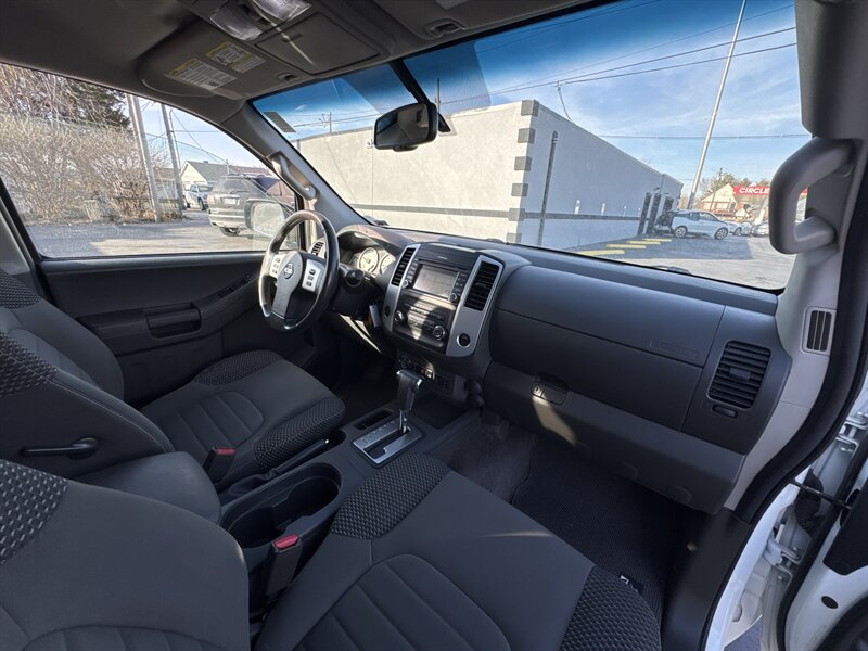2015 Nissan Xterra PRO-4X - Photo 13 - Millstadt, IL 62260