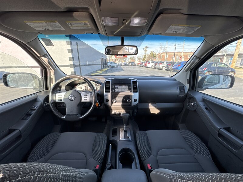 2015 Nissan Xterra PRO-4X - Photo 10 - Millstadt, IL 62260