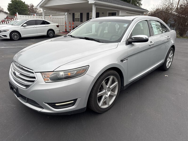 2015 Ford Taurus Limited  