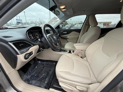 2019 Jeep Cherokee Latitude - Photo 9 - Cahokia, IL 62206