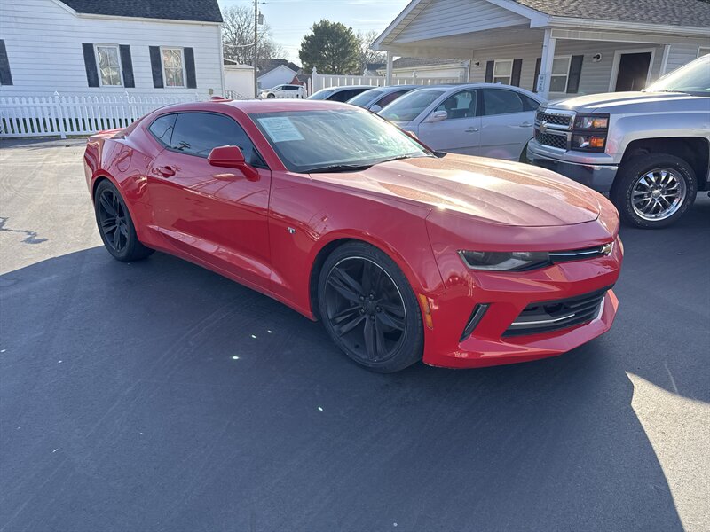 2017 Chevrolet Camaro LT - Photo 2 - Millstadt, IL 62260