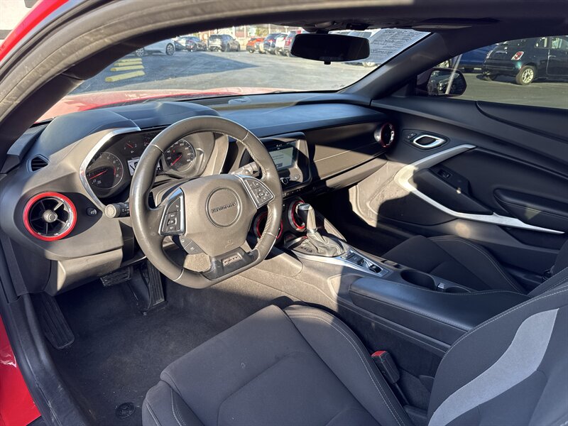 2017 Chevrolet Camaro LT - Photo 10 - Millstadt, IL 62260