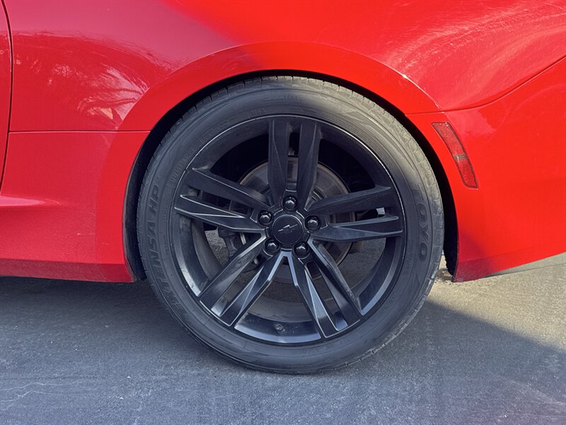 2017 Chevrolet Camaro LT - Photo 9 - Millstadt, IL 62260