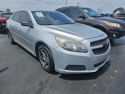 2013 Chevrolet Malibu LS   - Photo 3 - Belleville, IL 62223