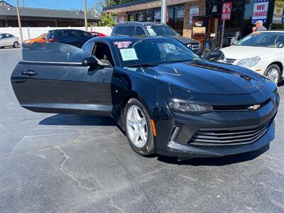 2017 Chevrolet Camaro LT   - Photo 2 - Belleville, IL 62226