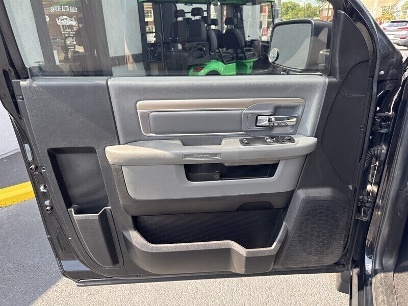 2015 RAM 1500 4x4 Express - Photo 14 - Millstadt, IL 62260