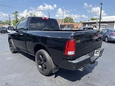 2015 RAM 1500 4x4 Express - Photo 3 - Millstadt, IL 62260