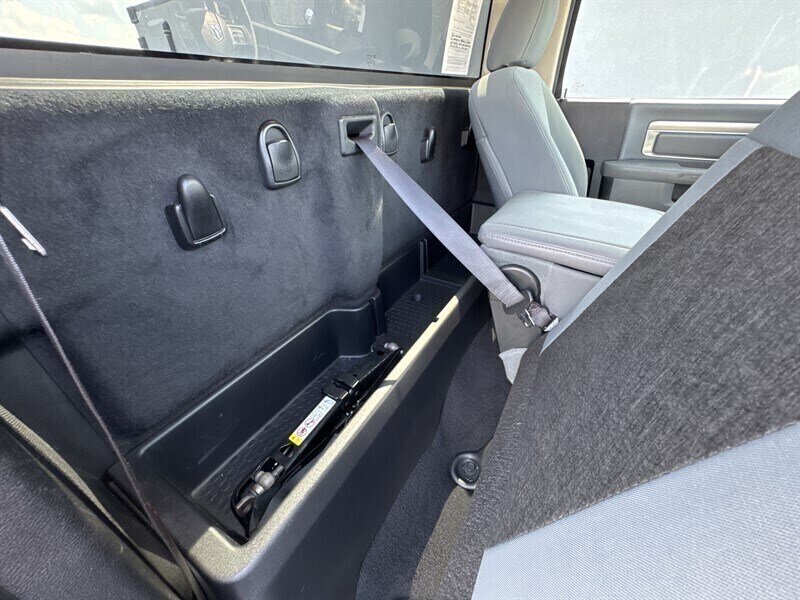 2015 RAM 1500 4x4 Express - Photo 22 - Millstadt, IL 62260