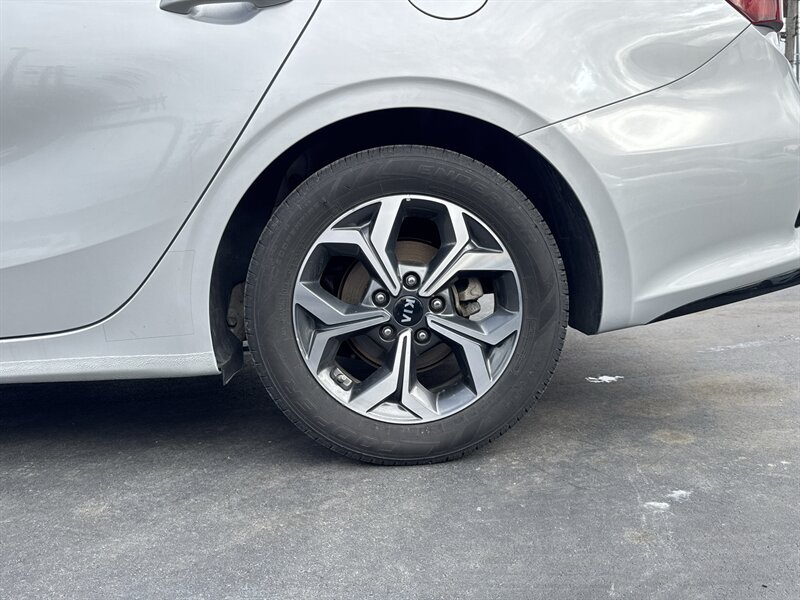 2021 Kia Forte LXS - Photo 20 - Millstadt, IL 62260