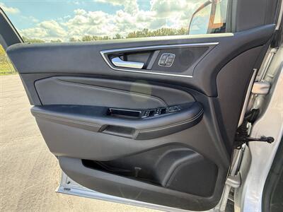 2015 Ford Edge Titanium   - Photo 16 - Cahokia, IL 62206