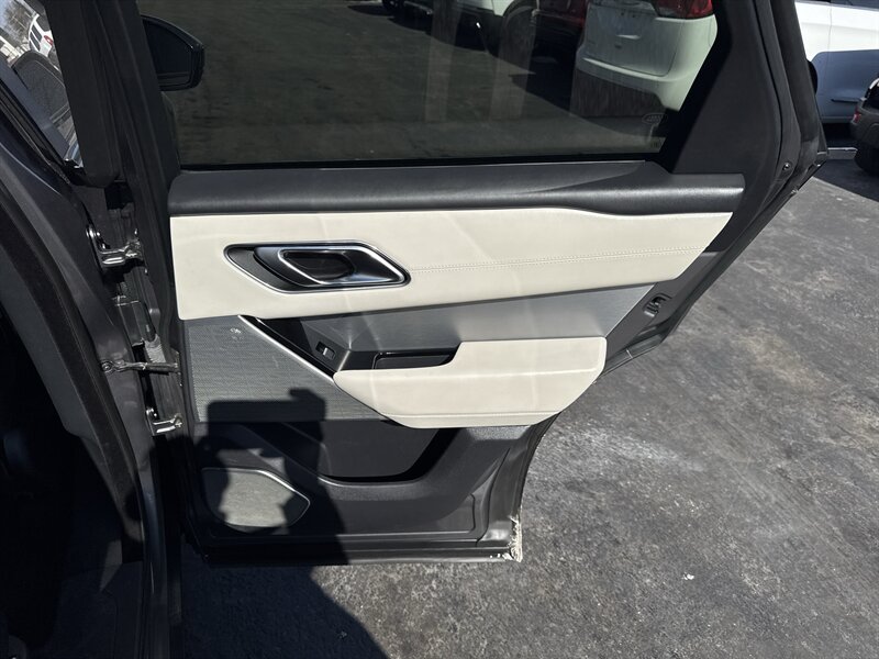 2018 Land Rover Range Rover Sport P380 R-Dynamic HSE Velar - Photo 30 - Millstadt, IL 62260