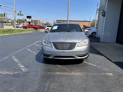 2013 Chrysler 200 LX   - Photo 6 - Fairview Heights, IL 62208
