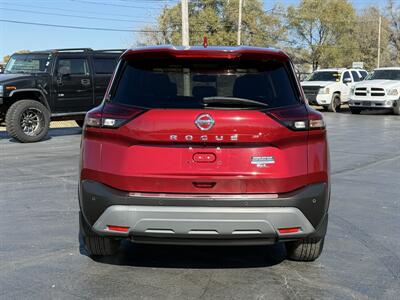 2021 Nissan Rogue SL   - Photo 6 - Cahokia, IL 62206
