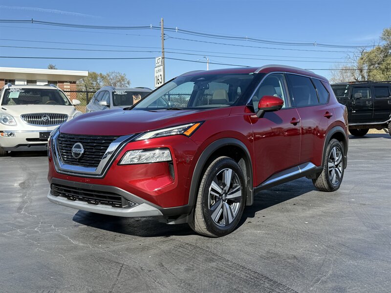 2021 Nissan Rogue SL   - Photo 1 - Cahokia, IL 62206