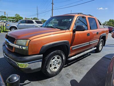 2004 Chevrolet Avalanche 1500   - Photo 1 - Belleville, IL 62223