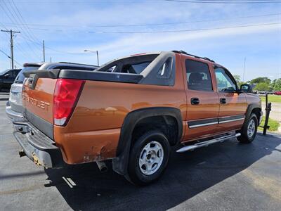 2004 Chevrolet Avalanche 1500   - Photo 3 - Belleville, IL 62223