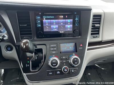 2017 Toyota Sienna AWD XLE Premium 7-Passenger 4DR MINI- VAN   - Photo 48 - Fairfield, OH 45014