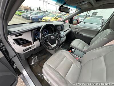 2017 Toyota Sienna AWD XLE Premium 7-Passenger 4DR MINI- VAN   - Photo 25 - Fairfield, OH 45014