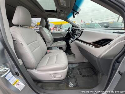 2017 Toyota Sienna AWD XLE Premium 7-Passenger 4DR MINI- VAN   - Photo 31 - Fairfield, OH 45014