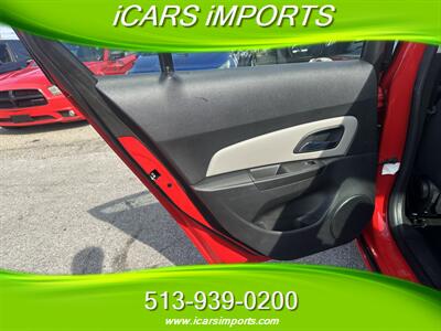 2014 Chevrolet Cruze LS Auto   - Photo 18 - Fairfield, OH 45014
