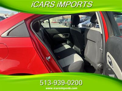2014 Chevrolet Cruze LS Auto   - Photo 28 - Fairfield, OH 45014