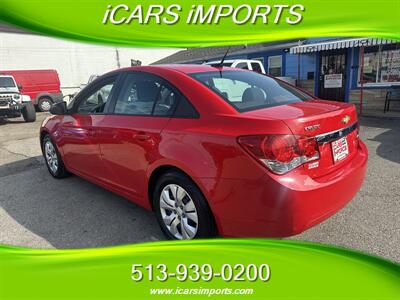 2014 Chevrolet Cruze LS Auto   - Photo 10 - Fairfield, OH 45014