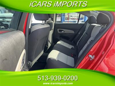 2014 Chevrolet Cruze LS Auto   - Photo 20 - Fairfield, OH 45014