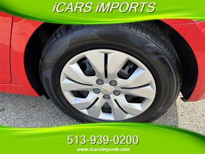 2014 Chevrolet Cruze LS Auto   - Photo 50 - Fairfield, OH 45014