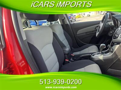 2014 Chevrolet Cruze LS Auto   - Photo 34 - Fairfield, OH 45014
