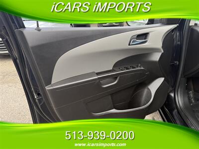 2013 Chevrolet Sonic LT Auto   - Photo 11 - Fairfield, OH 45014