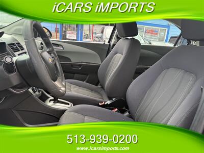 2013 Chevrolet Sonic LT Auto   - Photo 13 - Fairfield, OH 45014