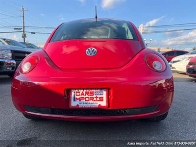 2010 Volkswagen New Beetle Base PZEV   - Photo 14 - Fairfield, OH 45014