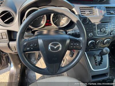 2013 Mazda Mazda5 Sport   - Photo 36 - Fairfield, OH 45014
