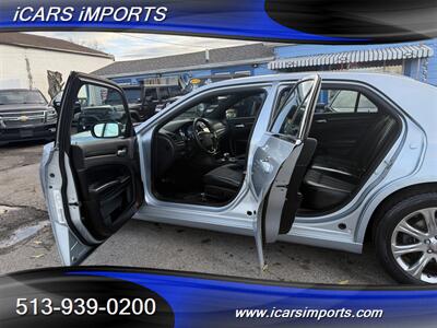 2013 Chrysler 300 Series Glacier Edition AWD w/BackUp Cam - Photo 9 - Fairfield, OH 45014