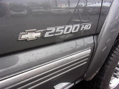 2001 Chevrolet Silverado 2500 LS 4WD 8.1L Ext Cab   - Photo 13 - Boise, ID 83704