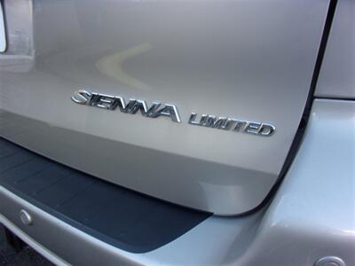 2009 Toyota Sienna Limited 7Pass Mini-V   - Photo 8 - Boise, ID 83704