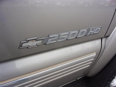2002 Chevrolet Silverado 2500 LS 4WD 8.1L 4dr   - Photo 14 - Boise, ID 83704