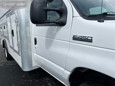 2019 Ford E-Series Van E-450 14' Utility   - Photo 5 - Mount Joy, PA 17552