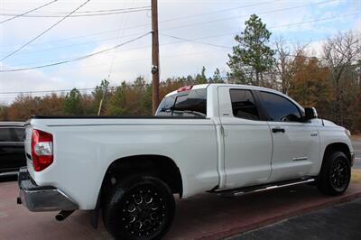 2018 Toyota Tundra SR5   - Photo 14 - Lexington, SC 29073