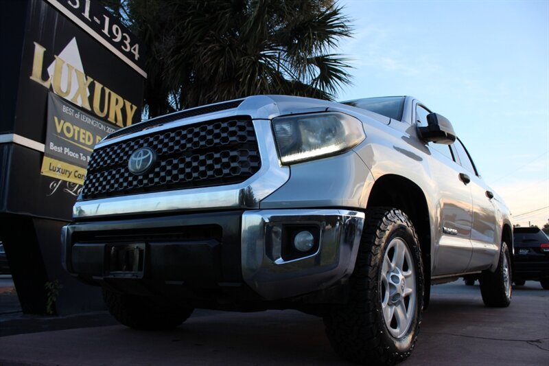2018 Toyota Tundra SR5  CREW MAX