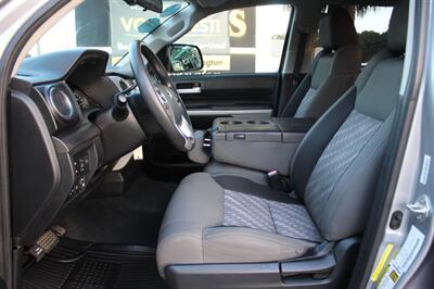 2018 Toyota Tundra SR5  CREW MAX - Photo 17 - Lexington, SC 29073