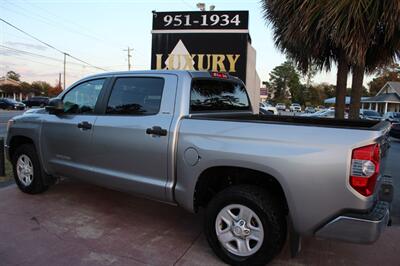 2018 Toyota Tundra SR5  CREW MAX - Photo 9 - Lexington, SC 29073