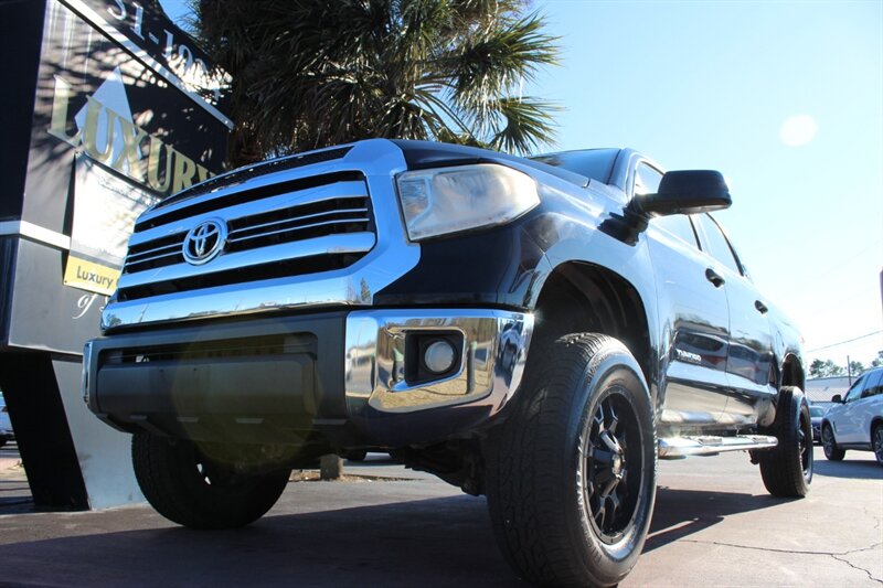 2016 Toyota Tundra SR5  