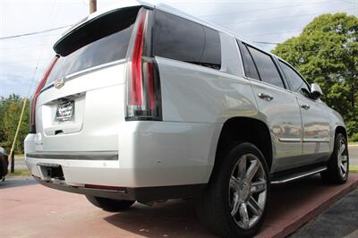 2020 Cadillac Escalade Luxury   - Photo 13 - Lexington, SC 29073